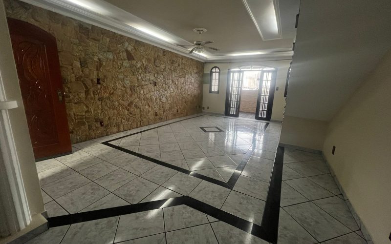 WhatsApp Image 2025-10-10 at 12.01.04 (1)