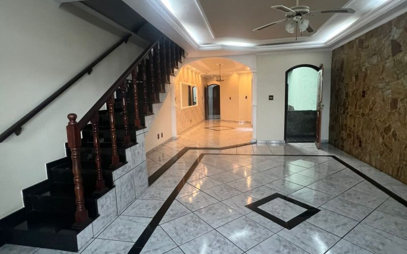 WhatsApp Image 2025-10-10 at 12.01.06 (1)