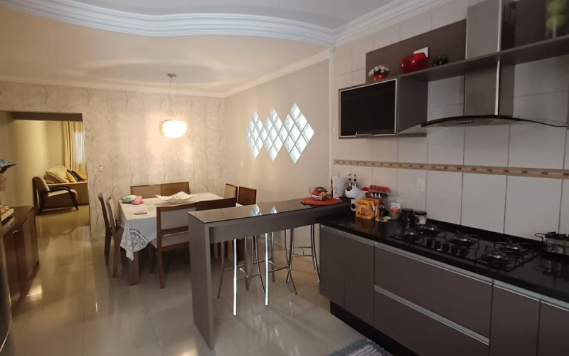 WhatsApp Image 2025-11-14 at 16.00.41 (1)